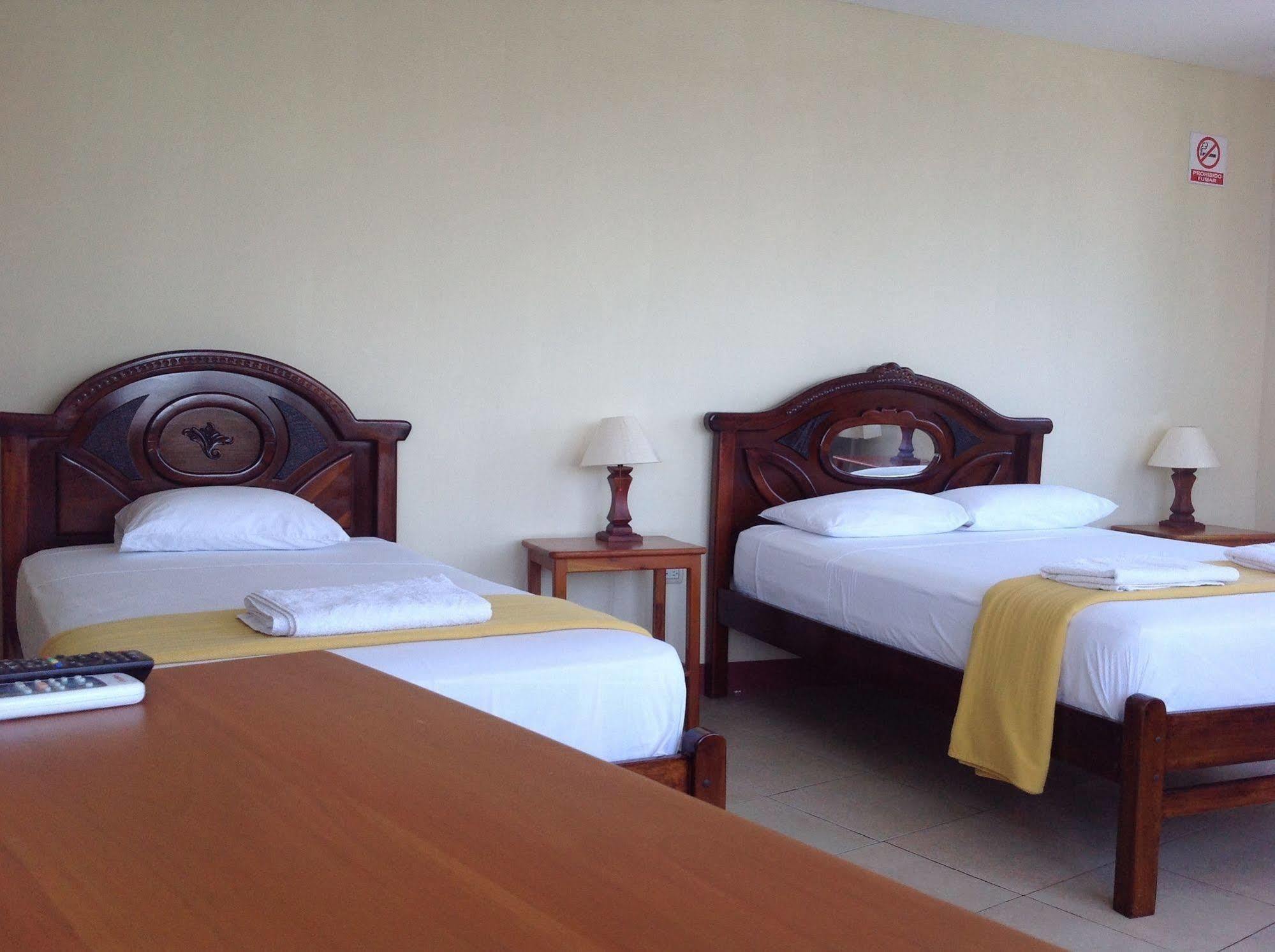 Gloria - Galapagos Inn بويرتو أيورا المظهر الخارجي الصورة