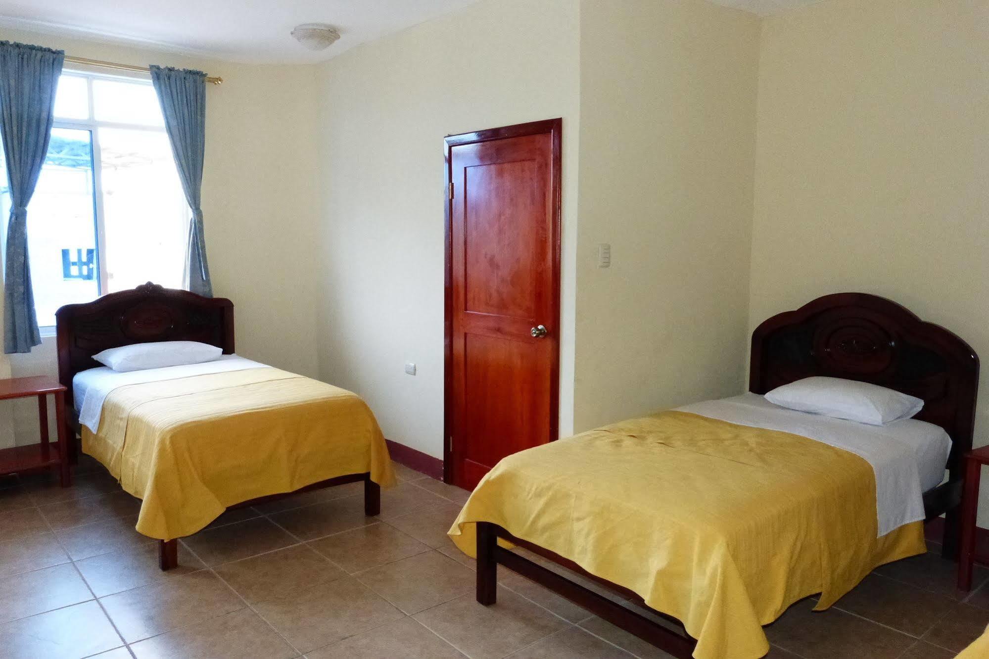 Gloria - Galapagos Inn بويرتو أيورا المظهر الخارجي الصورة