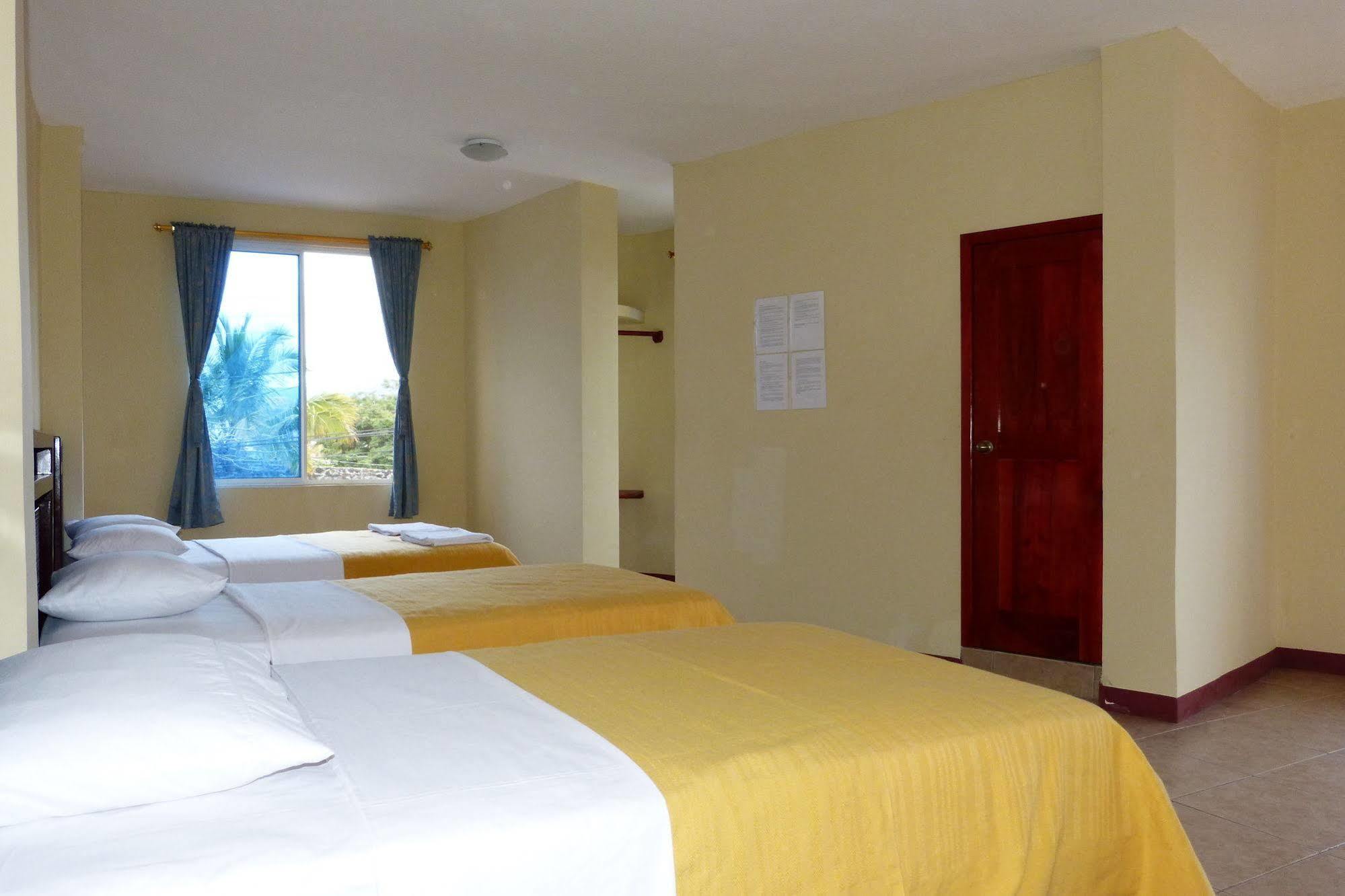 Gloria - Galapagos Inn بويرتو أيورا المظهر الخارجي الصورة