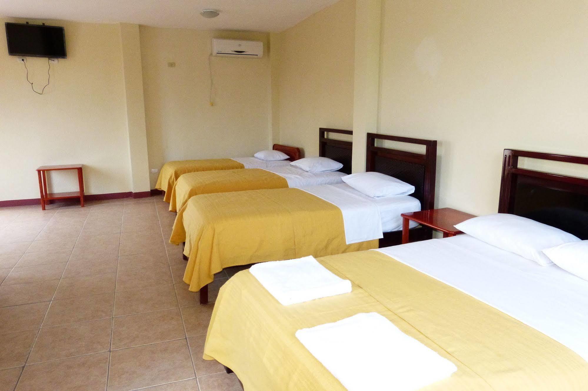 Gloria - Galapagos Inn بويرتو أيورا المظهر الخارجي الصورة