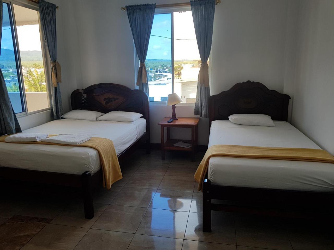 Gloria - Galapagos Inn بويرتو أيورا المظهر الخارجي الصورة