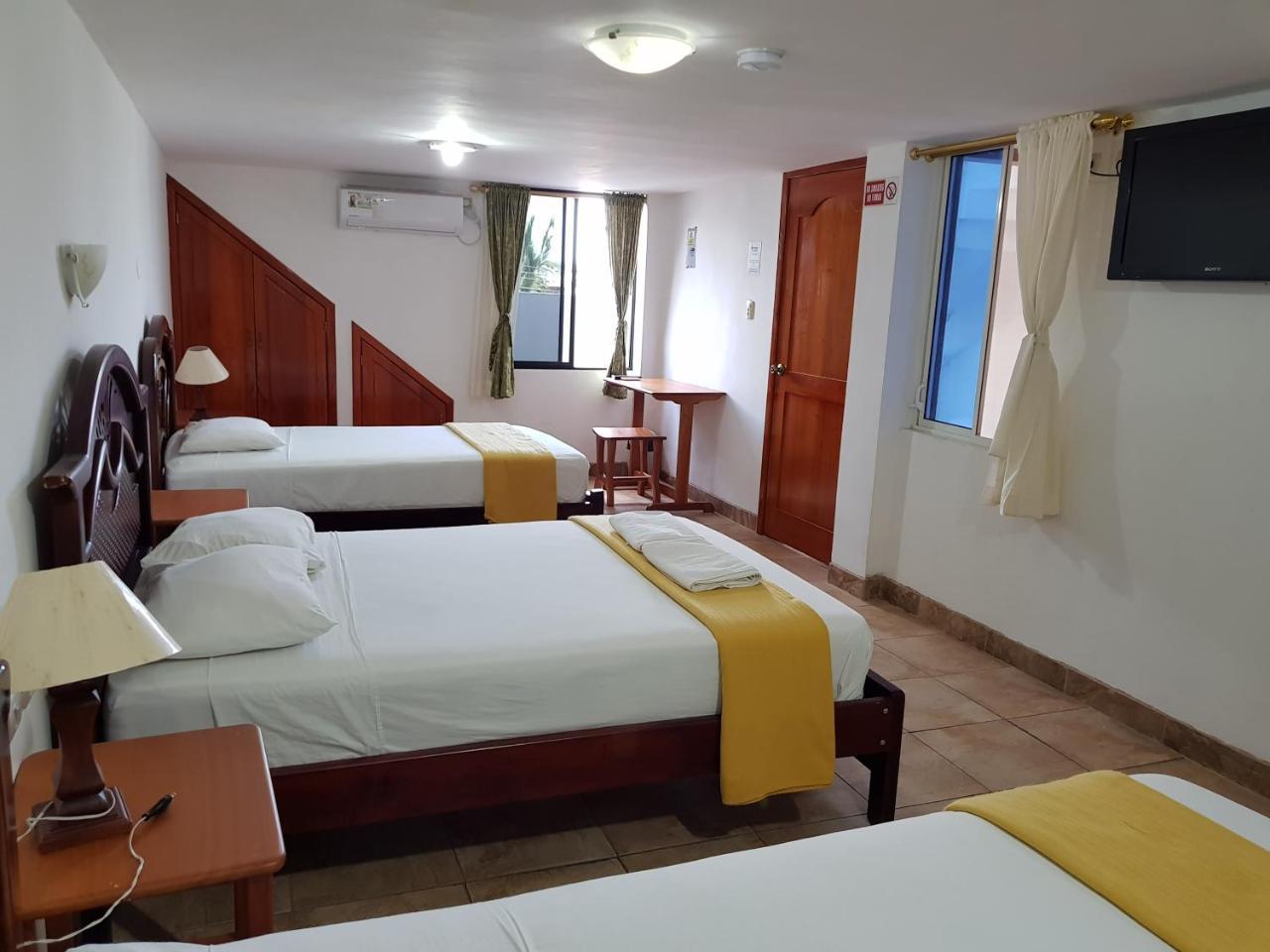 Gloria - Galapagos Inn بويرتو أيورا المظهر الخارجي الصورة